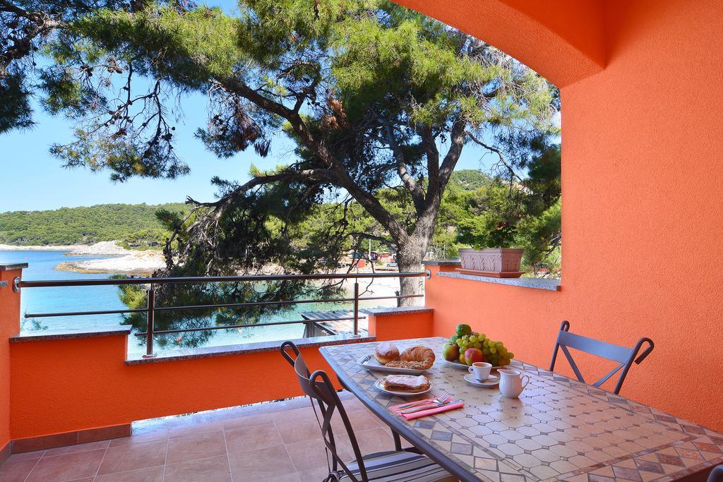 Apartments Juka Hvar Town Quarto foto