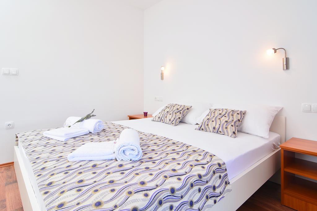 Apartments Juka Hvar Town Quarto foto
