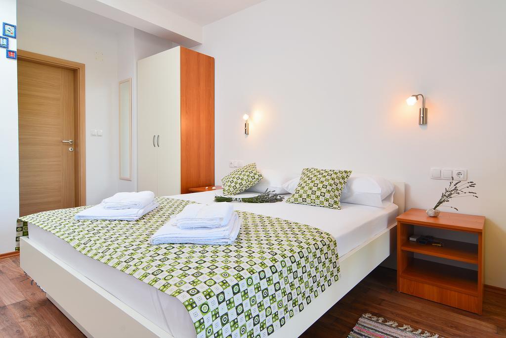 Apartments Juka Hvar Town Exterior foto